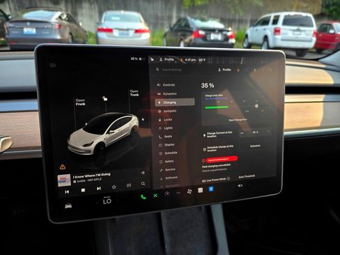 Used 2022 Tesla Model 3 Long Range AWD/4WD image 44