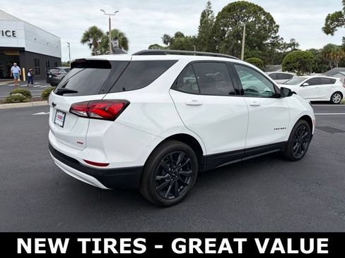 Used 2024 Chevrolet Equinox RS FWD image 6