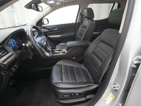 Used 2017 GMC Acadia Denali w/ Technology Package AWD/4WD image 7