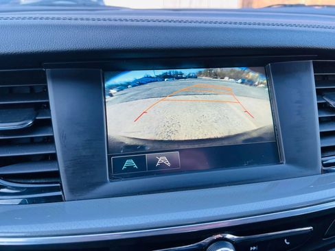 Used 2018 Buick Regal Preferred image 36