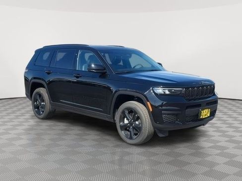 New 2025 Jeep Grand Cherokee L Altitude AWD/4WD image 7