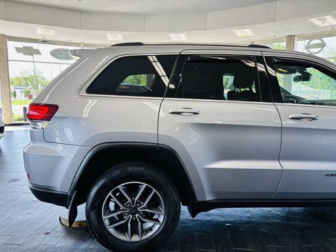 Used 2020 Jeep Grand Cherokee Limited AWD/4WD image 6