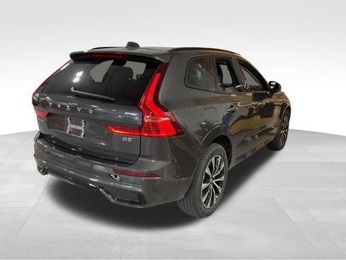 Used 2025 Volvo XC60 B5 Plus AWD/4WD image 6