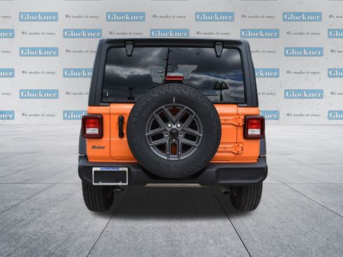 Used 2025 Jeep Wrangler Unlimited Sport AWD/4WD image 7