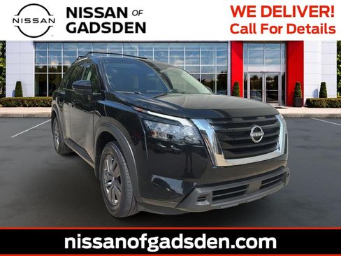 Used 2023 Nissan Pathfinder SV w/ SV Premium Package AWD/4WD image 1