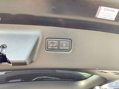 Used 2024 Hyundai Santa Fe Limited image 15