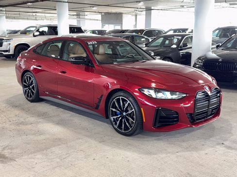 Used 2025 BMW 440i xDrive AWD/4WD image 2