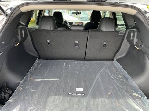 Used 2025 Nissan Murano SV FWD image 12