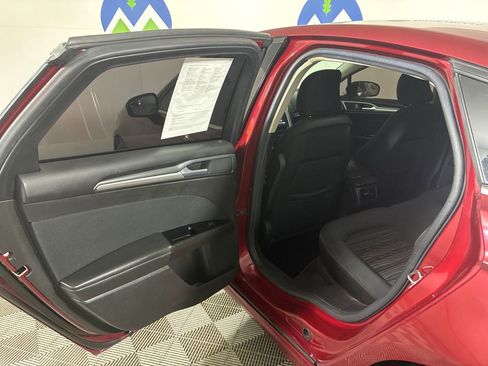 Used 2016 Ford Fusion SE FWD image 23