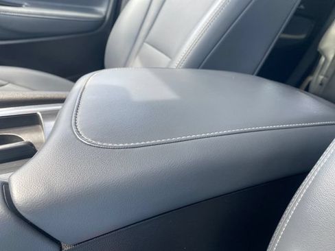 Used 2024 Buick Enclave Essence w/ Sport Touring Edition FWD image 35