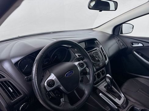 Used 2013 Ford Focus SE image 9