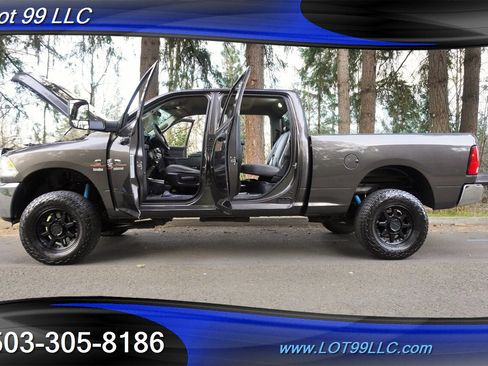 Used 2018 RAM 2500 Tradesman w/ Chrome Appearance Group image 26