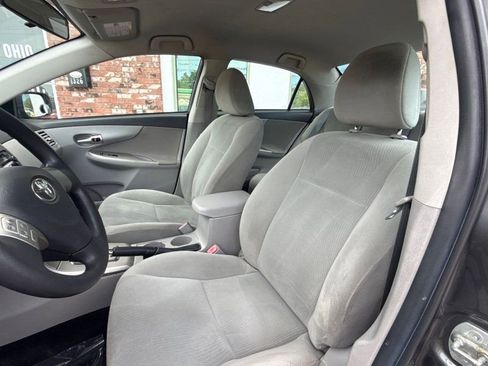 Used 2012 Toyota Corolla LE FWD image 12