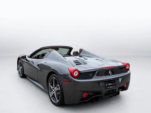 Used 2013 Ferrari 458 Spider RWD image 25