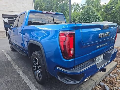 Used 2022 GMC Sierra 1500 AT4 w/ AT4 Premium Package AWD/4WD image 5