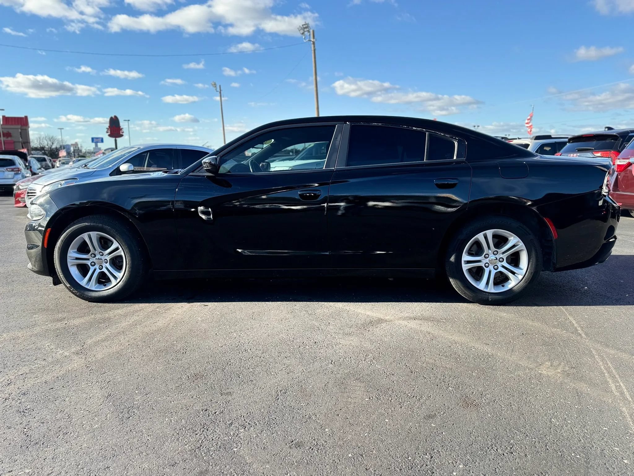 Used 2015 Dodge Charger SE w/ Popular Equipment Group RWD image 6