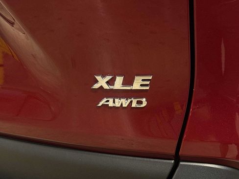 Used 2025 Toyota RAV4 XLE AWD/4WD image 26
