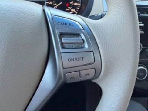 Used 2015 Nissan Altima 2.5 S w/ Sport Value Package image 20