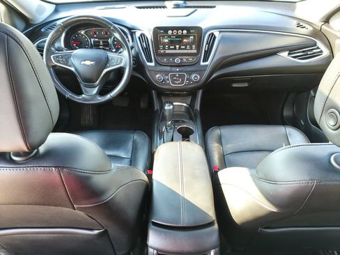 Used 2018 Chevrolet Malibu LT w/ True North Edition FWD image 6