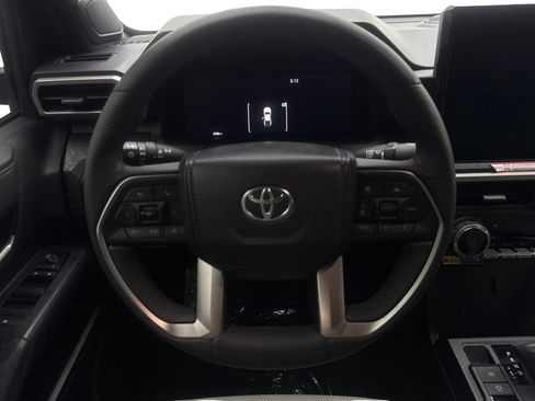 Used 2025 Toyota Tacoma Limited AWD/4WD image 56
