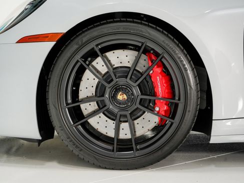 Used 2024 Porsche 911 Carrera GTS image 35