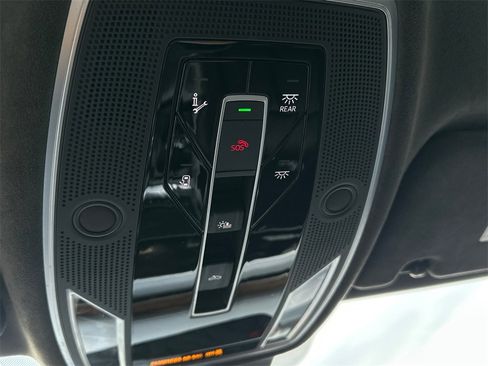 Used 2019 Audi A8 L 3.0T w/ Executive Package image 28