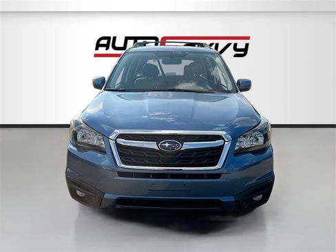 Used 2016 Subaru Forester 2.5i Touring image 2