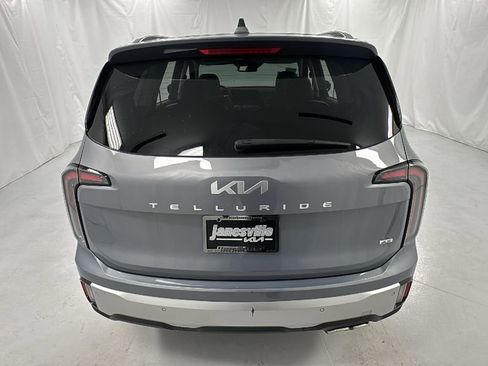 Used 2023 Kia Telluride SX image 4