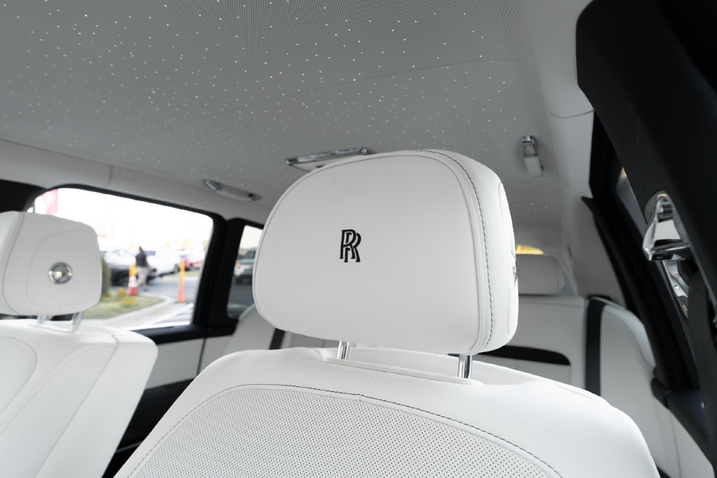 Used 2026 Rolls-Royce Cullinan AWD/4WD image 28