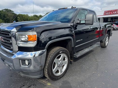Used 2015 GMC Sierra 2500 SLT AWD/4WD image 9