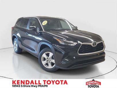 Used 2023 Toyota Highlander L