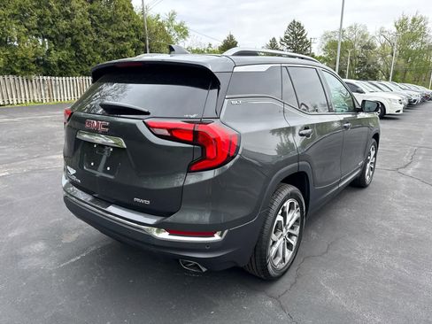 Used 2020 GMC Terrain SLT w/ GMC Pro Grade Package AWD/4WD image 3