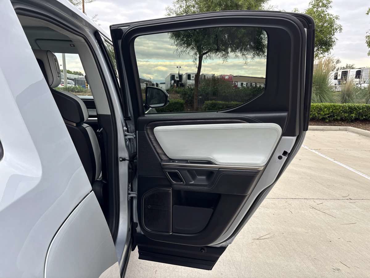 Used 2023 Rivian R1T Launch Edition AWD/4WD image 14