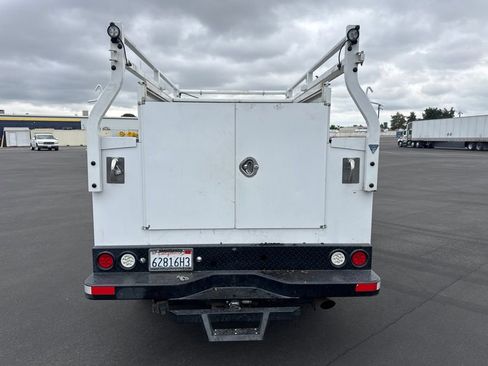 Used 2021 Chevrolet Silverado 2500 W/T w/ WT Convenience Package RWD image 3