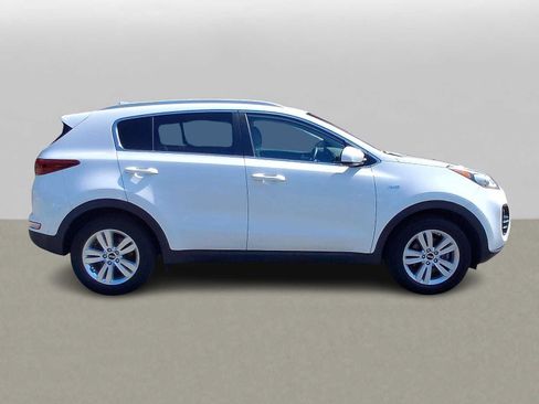 Used 2017 Kia Sportage LX w/ LX Popular Package AWD/4WD image 32