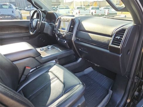 Used 2021 Ford Expedition Max Limited image 30