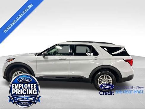 New 2026 Ford Explorer Active AWD/4WD image 2