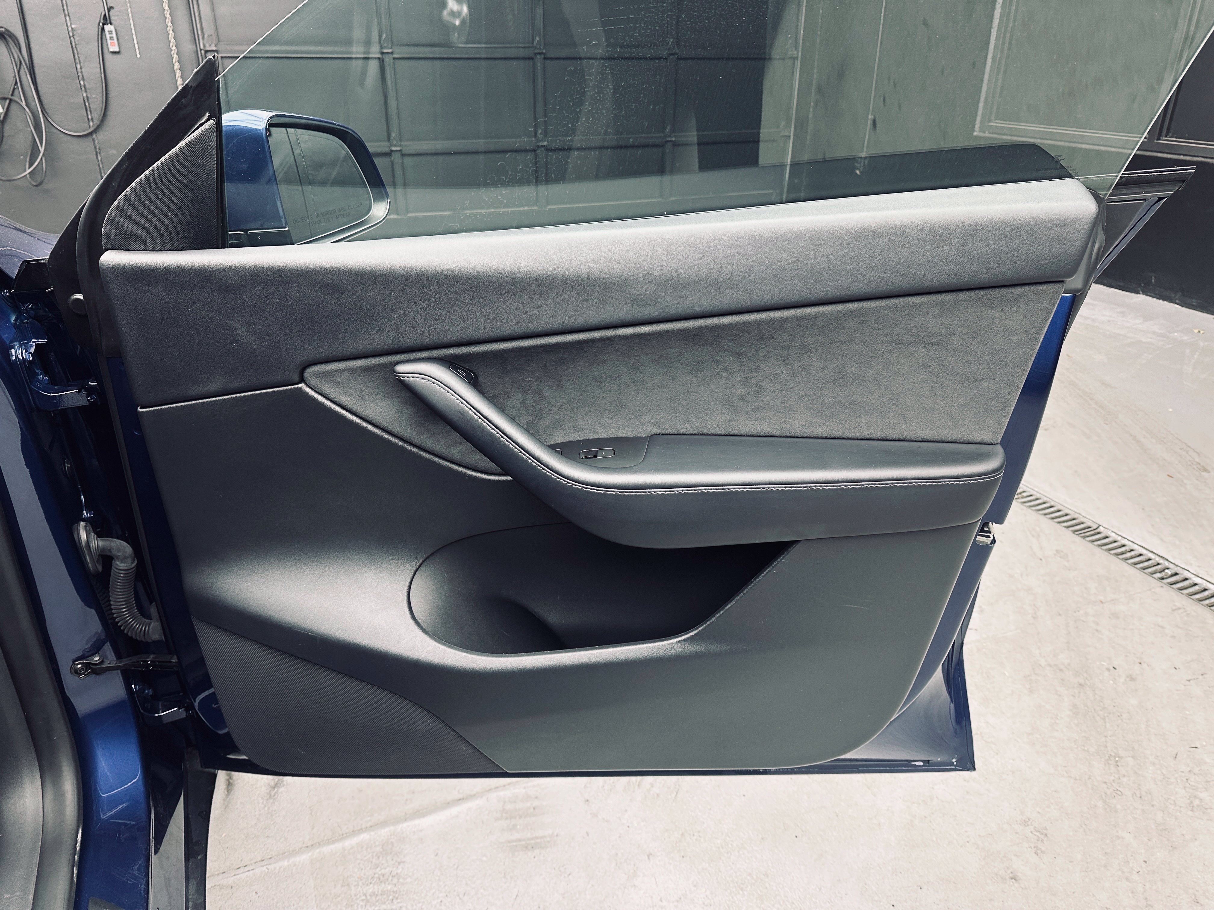 Used 2022 Tesla Model Y Long Range AWD/4WD image 23