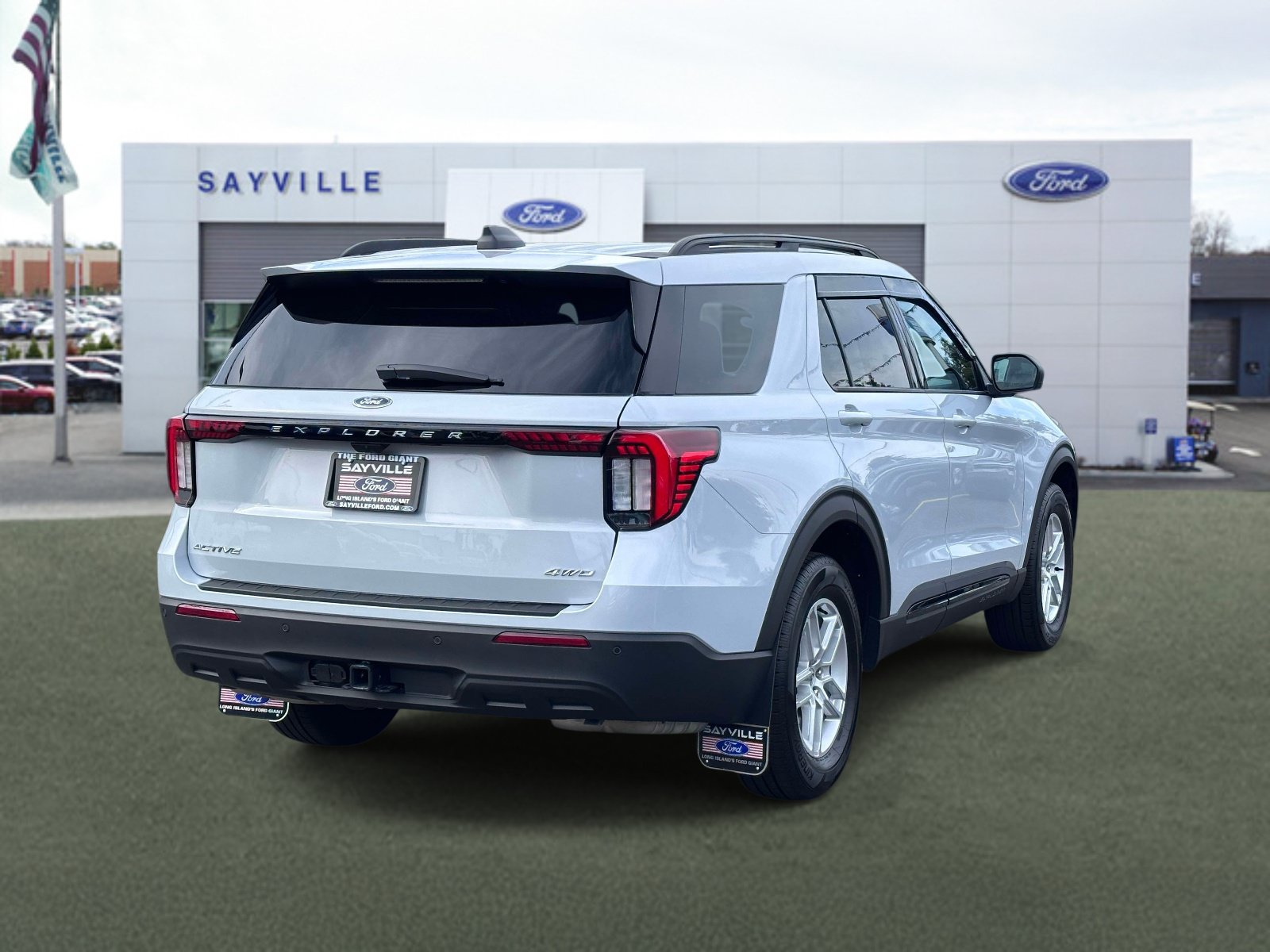 Used 2026 Ford Explorer Active AWD/4WD image 5