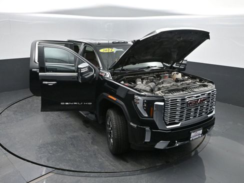Used 2024 GMC Sierra 2500 Denali w/ Denali Reserve Package image 53