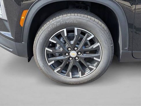New 2026 Chevrolet Traverse LT w/ Sun and Wheel Package FWD image 10