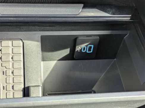 Used 2024 Ford F250 Platinum image 24