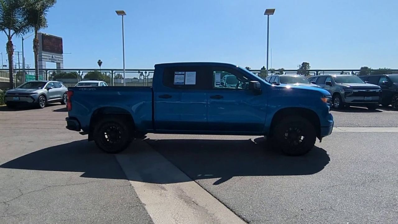 Used 2022 Chevrolet Silverado 1500 Custom AWD/4WD image 9
