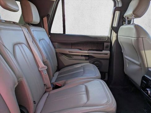 Used 2020 Ford Expedition Max Limited image 22