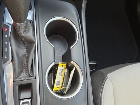 Certified 2021 Chevrolet Equinox LS image 30