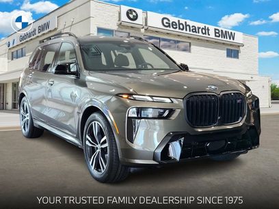 New 2025 BMW X7 M60i