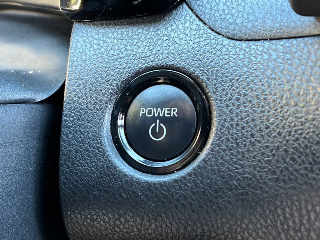 Used 2026 Toyota Camry Hybrid w/ Convenience Package AWD/4WD image 29