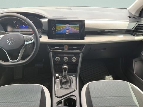 Used 2025 Volkswagen Taos S FWD image 13