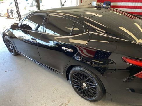 Used 2017 Nissan Maxima SR w/ Midnight Edition image 11