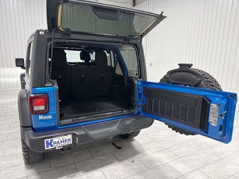 Used 2021 Jeep Wrangler Unlimited Sport image 27